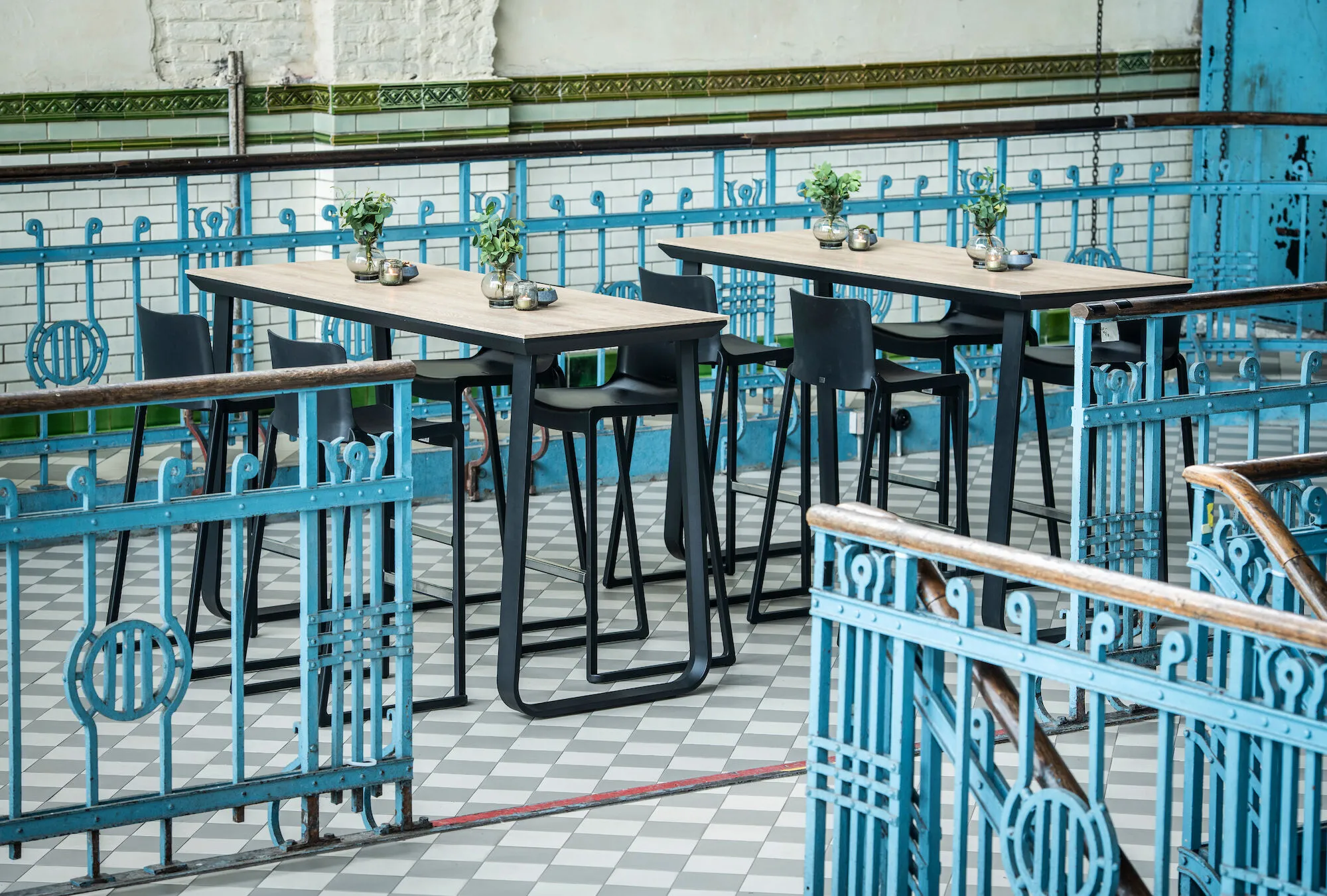 Kasar met tafel_1727950028.jpg